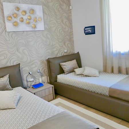 Phoenix Garda Hills Sirmione Eksteriør bilde